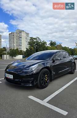 Tesla Model 3 2022