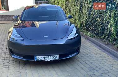 Tesla Model 3 2019
