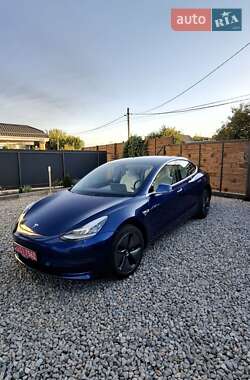 Седан Tesla Model 3 2019 в Кременчуге
