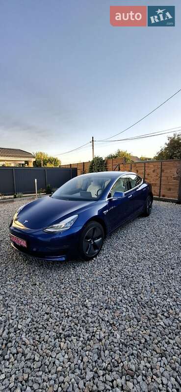Седан Tesla Model 3 2019 в Кременчуге фото Седан Tesla Model 3 2019 в Кременчуге