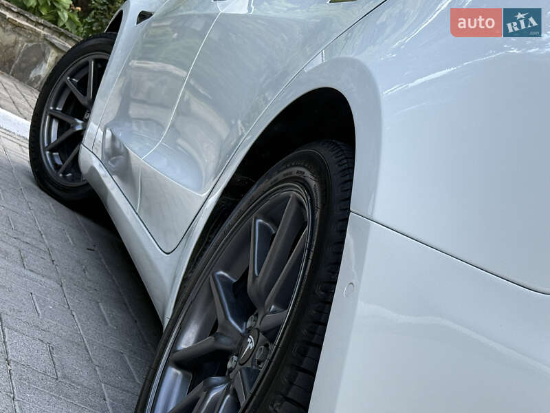 Седан Tesla Model 3 2020 в Дрогобыче