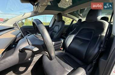Седан Tesla Model 3 2018 в 
