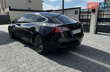 Седан Tesla Model 3 2018 в 