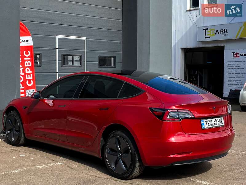 Седан Tesla Model 3 2018 в Києві