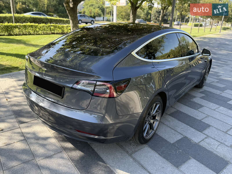 Седан Tesla Model 3 2019 в Днепре