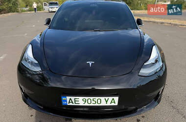 Седан Tesla Model 3 2019 в 
