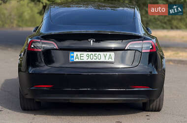 Седан Tesla Model 3 2019 в 