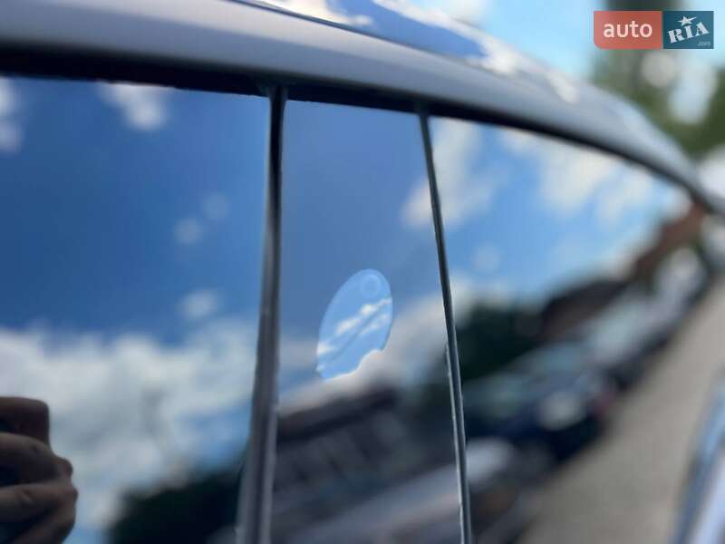 Седан Tesla Model 3 2018 в Коломиї