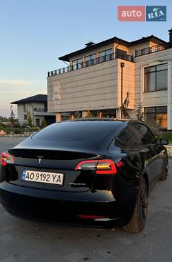 Седан Tesla Model 3 2020 в Хусте