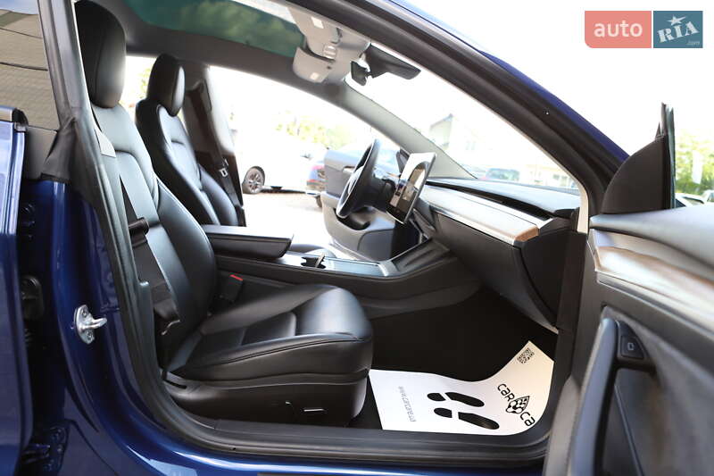 Седан Tesla Model 3 2022 в Дрогобичі фото 85 Седан Tesla Model 3 2022 в Дрогобичі