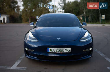 Седан Tesla Model 3 2019 в 