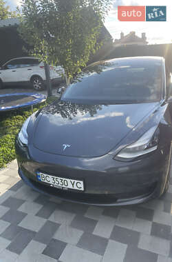 Седан Tesla Model 3 2018 в 