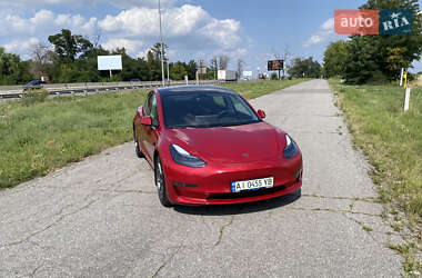 Седан Tesla Model 3 2022 в Киеве