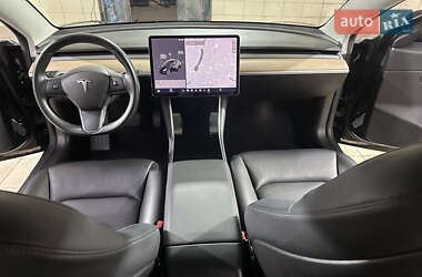 Седан Tesla Model 3 2018 в 