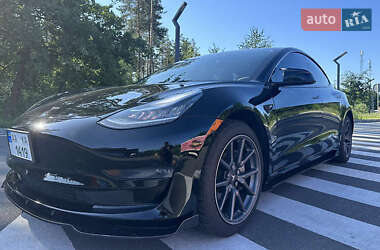 Седан Tesla Model 3 2018 в 