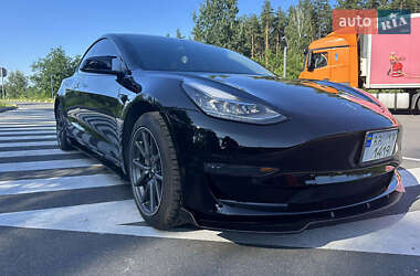 Седан Tesla Model 3 2018 в 