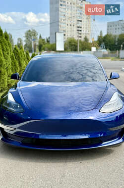 Седан Tesla Model 3 2020 в 