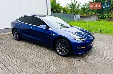 Седан Tesla Model 3 2019 в 