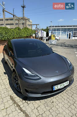 Седан Tesla Model 3 2023 в 