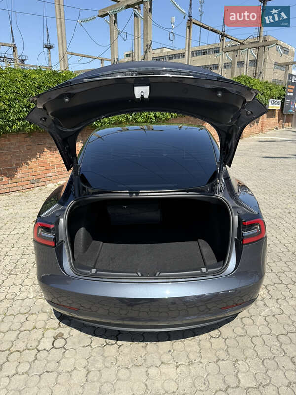 Седан Tesla Model 3 2023 в Чернівцях фото 38 Седан Tesla Model 3 2023 в Чернівцях