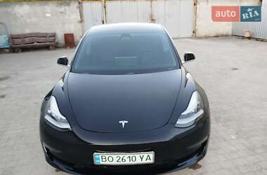 Седан Tesla Model 3 2019 в 