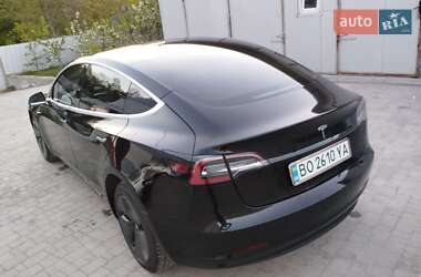 Седан Tesla Model 3 2019 в 