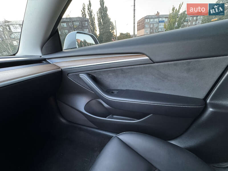 Седан Tesla Model 3 2022 в Краматорську фото 7 Седан Tesla Model 3 2022 в Краматорську