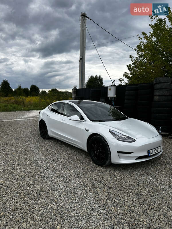 Седан Tesla Model 3 2019 в Білій Церкві
