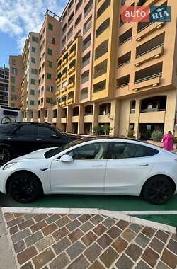 Седан Tesla Model 3 2019 в Киеве