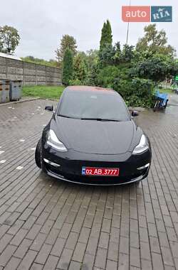 Tesla Model 3 2018