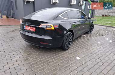 Седан Tesla Model 3 2018 в 