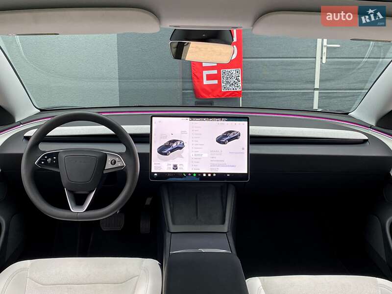 Седан Tesla Model 3 2024 в Киеве