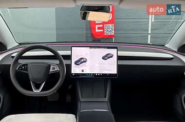 Седан Tesla Model 3 2024 в 