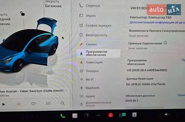 Седан Tesla Model 3 2022 в 
