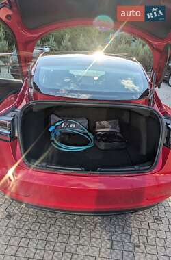 Седан Tesla Model 3 2019 в 