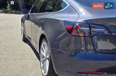 Седан Tesla Model 3 2020 в 