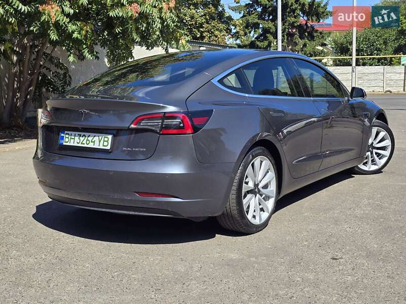 Седан Tesla Model 3 2020 в Одессе
