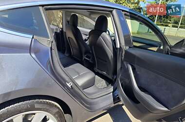 Седан Tesla Model 3 2020 в 