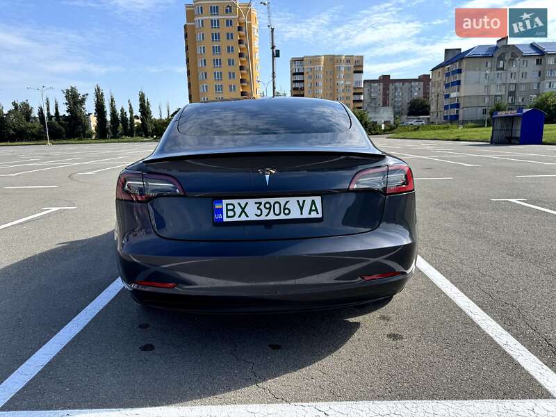 Седан Tesla Model 3 2023 в Каменец-Подольском