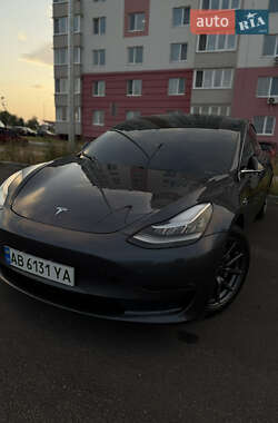 Седан Tesla Model 3 2019 в 