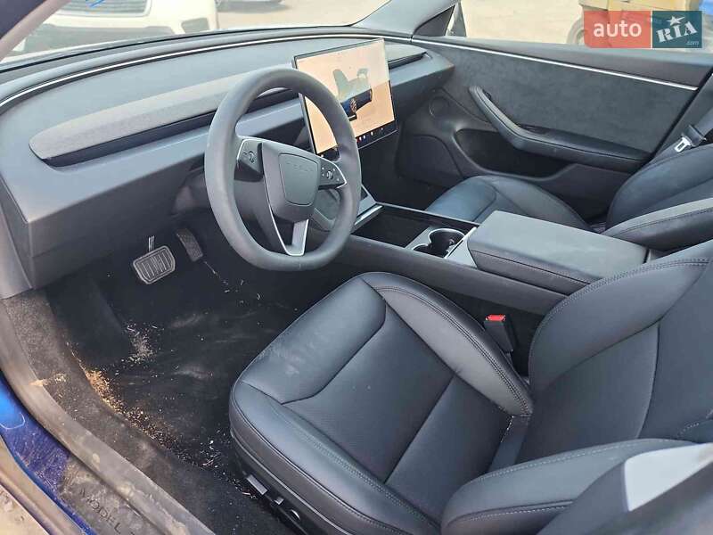 Седан Tesla Model 3 2024 в Києві