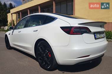 Седан Tesla Model 3 2019 в 