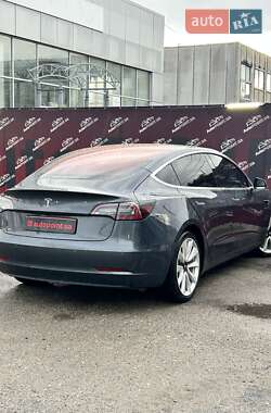 Седан Tesla Model 3 2018 в 