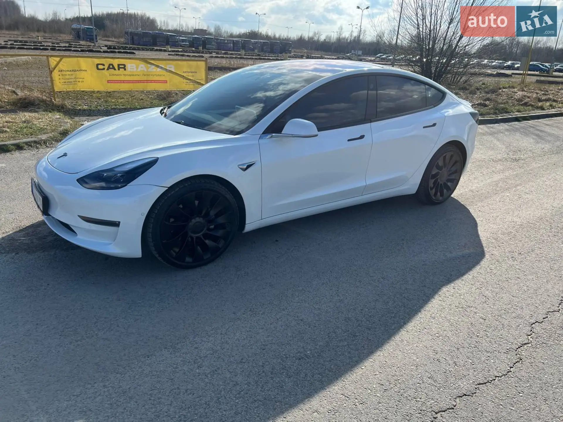 2018 Tesla Model 3 - фото 1