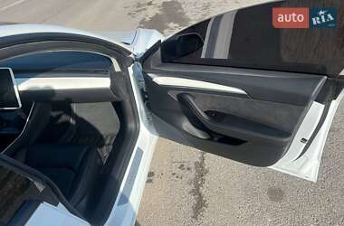 Седан Tesla Model 3 2018 в 