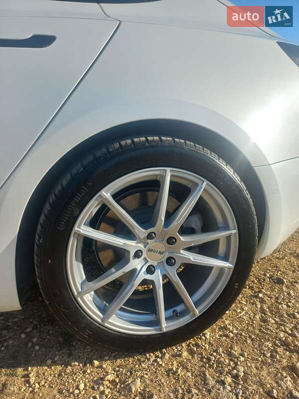 Седан Tesla Model 3 2021 в Одессе