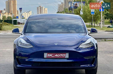 Седан Tesla Model 3 2020 в 