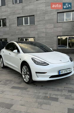 Седан Tesla Model 3 2018 в Харькове