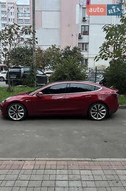 Седан Tesla Model 3 2019 в Одесі