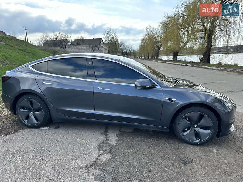 Седан Tesla Model 3 2019 в Белой Церкви